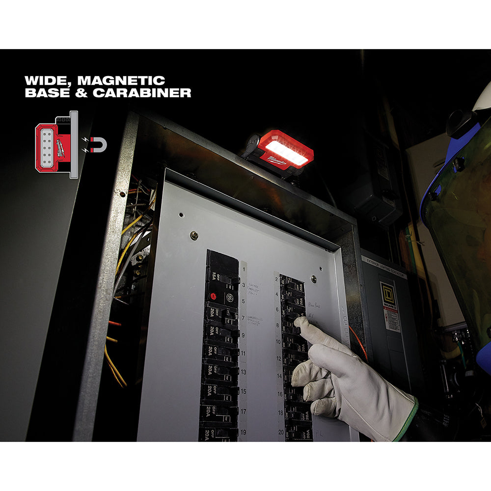 Milwaukee 2114-21 REDLITHIUM USB ROVER Pivoting Flood Light