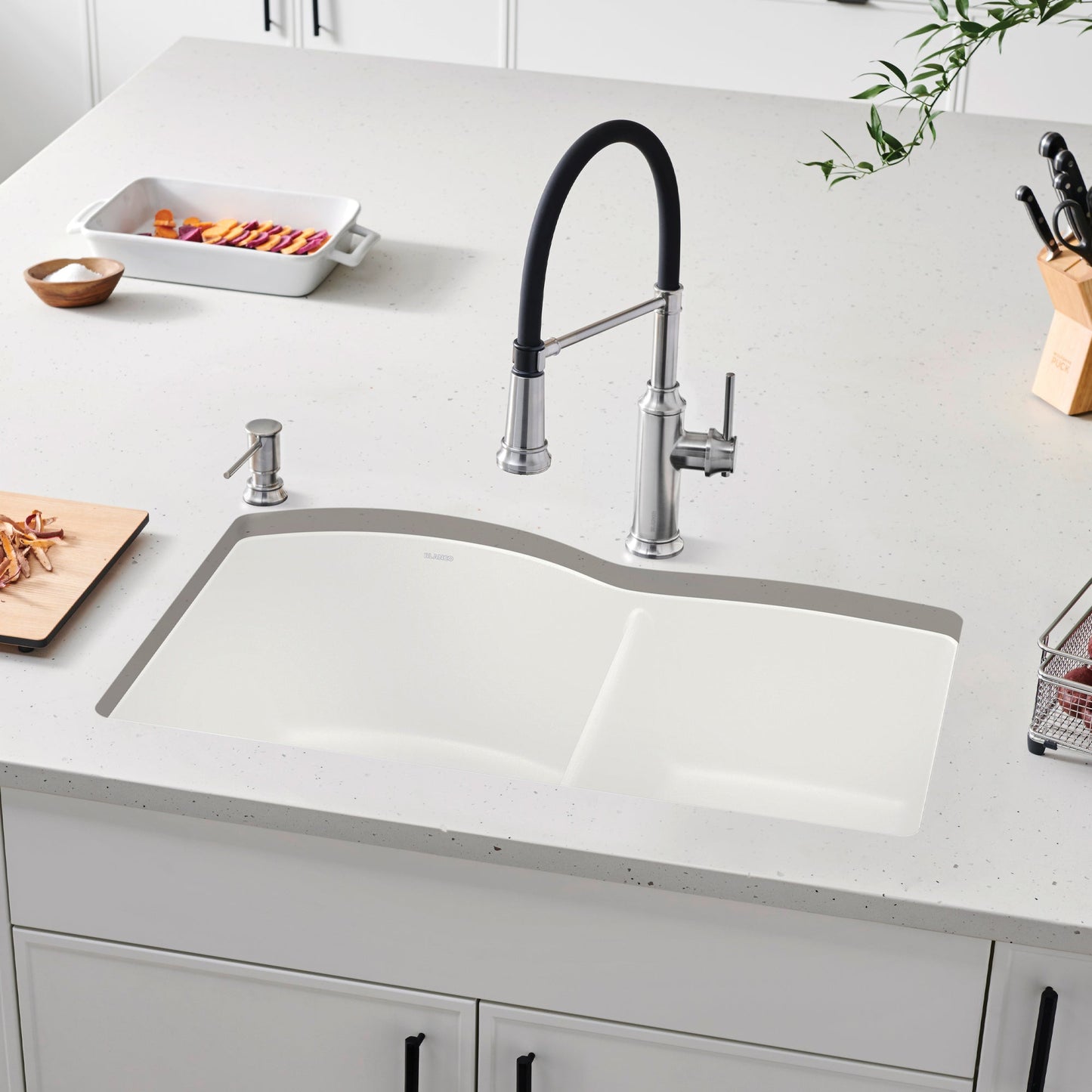 White - BLANCO Diamond SILGRANIT 32" 60/40 Double Bowl Undermount Kitchen Sink
