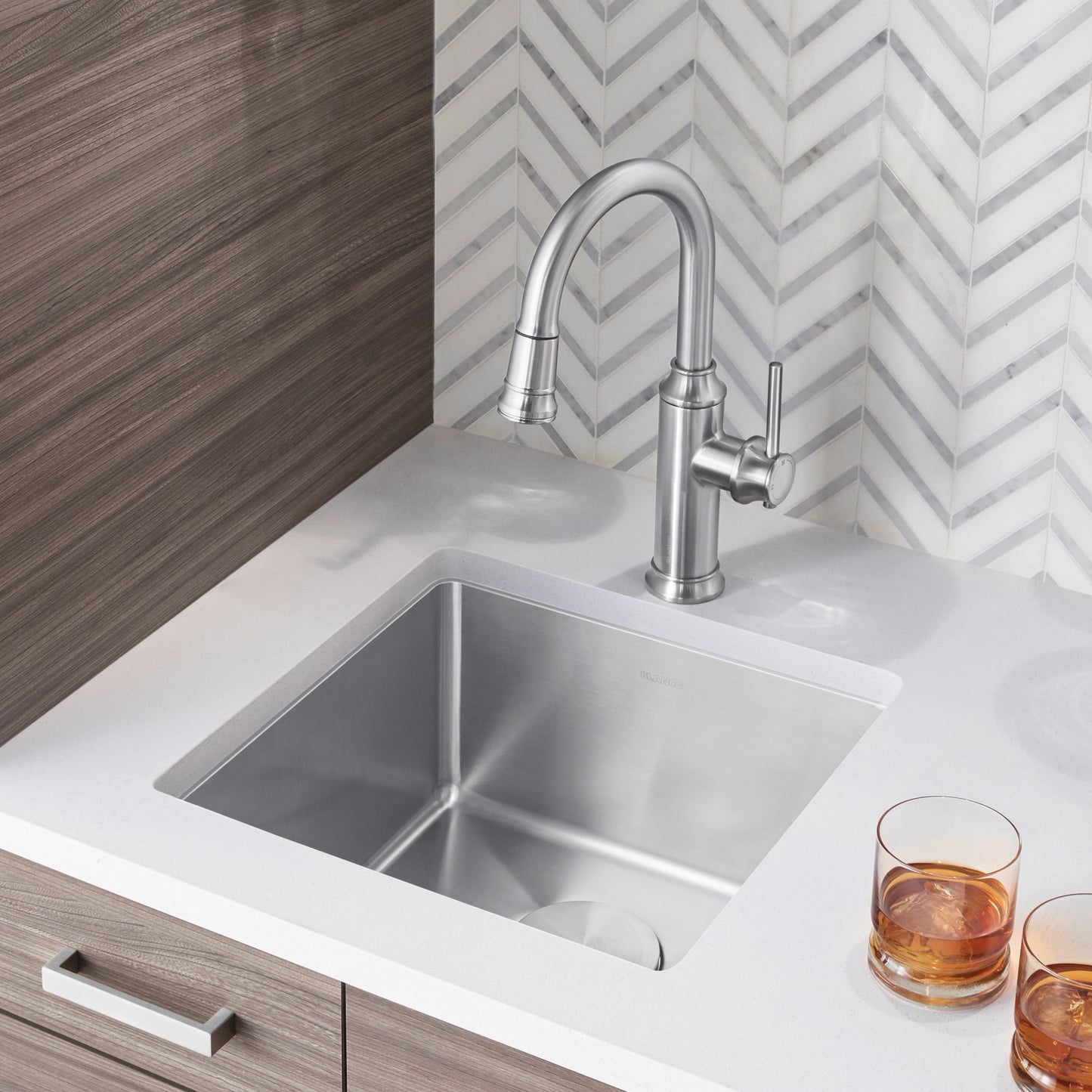 Satin Polished Finish - BLANCO Quatrus R15 17" Undermount Stainless Steel Bar Sink