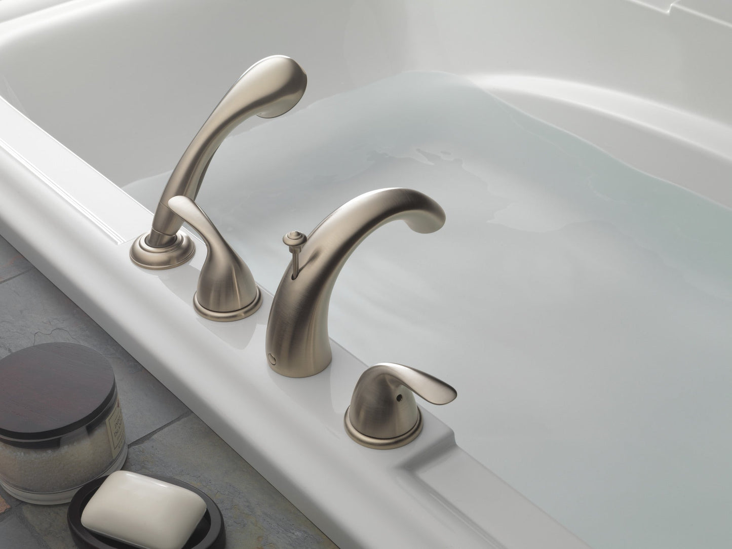 Delta Classic T4705 Roman Tub with Hand Shower Trim