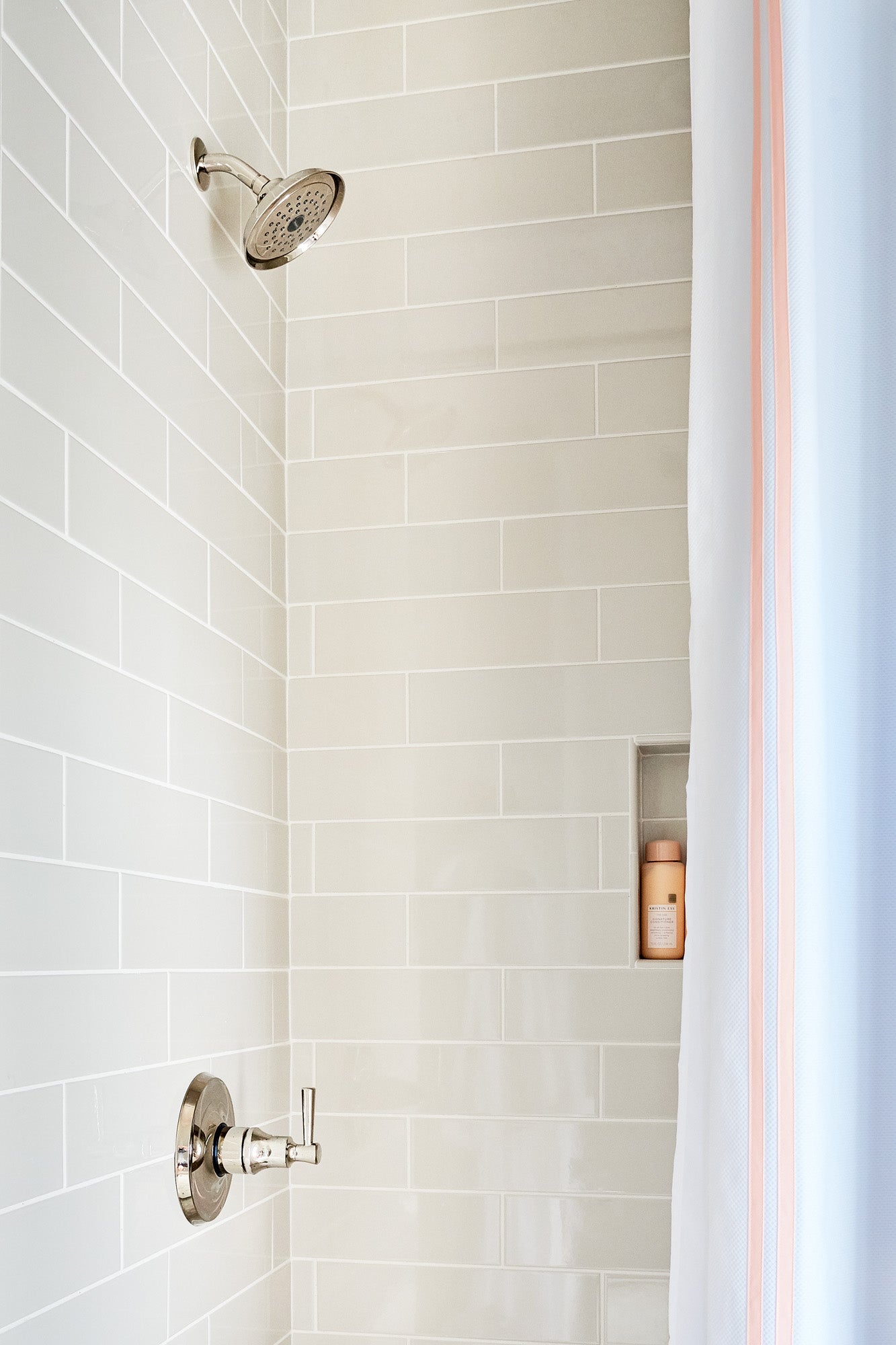 hansgrohe Joleena Showerhead 150 1-Jet, 1.75 GPM