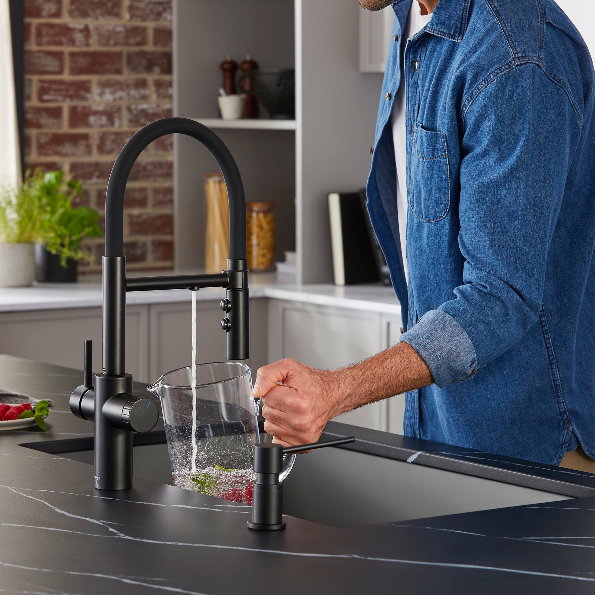 Matte Black - BLANCO Catris Flexo Filter-Ready Semi-Pro Pull-Down Dual-Spray Kitchen Faucet