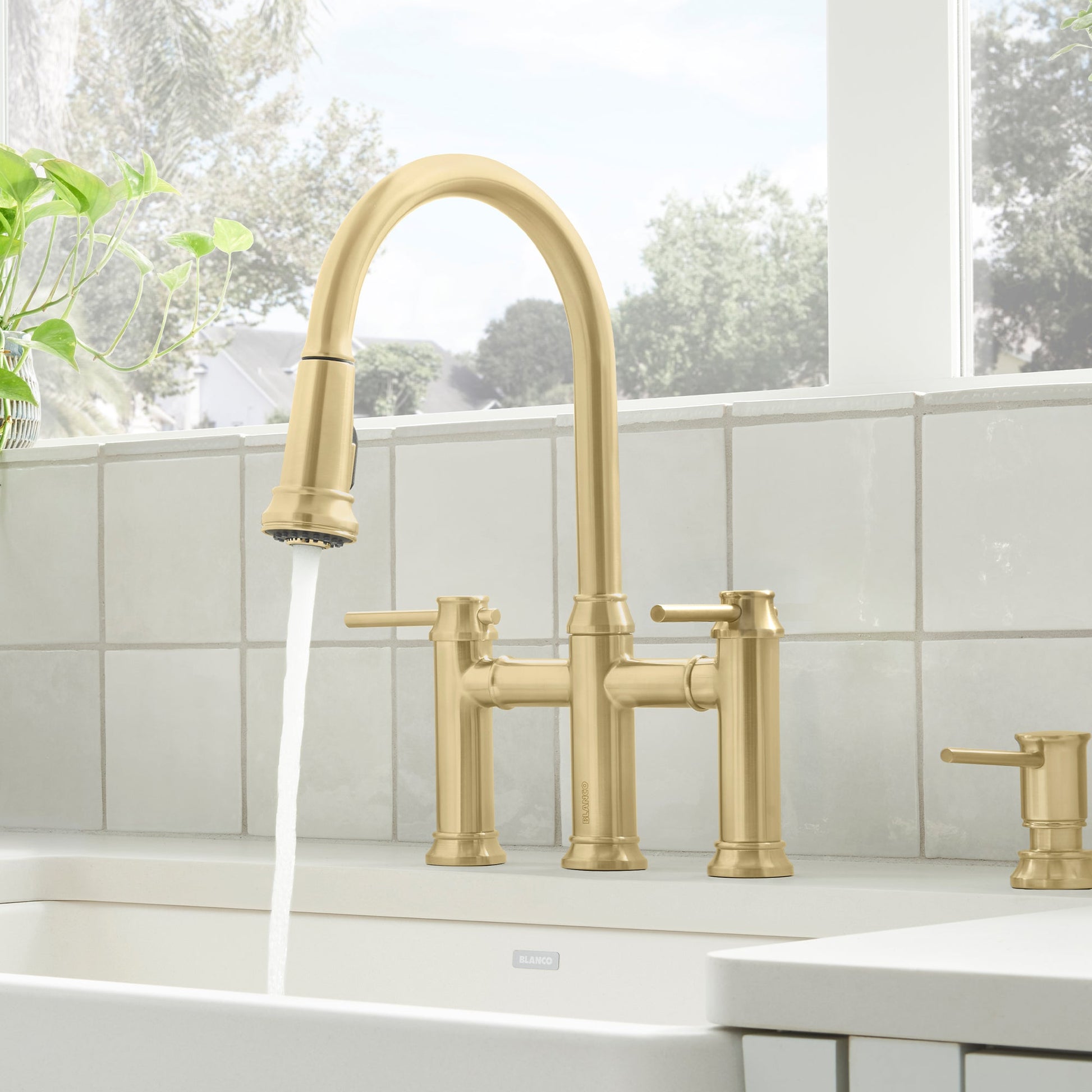 Satin Gold - BLANCO Empressa Pull-Down Dual-Spray Bridge Faucet