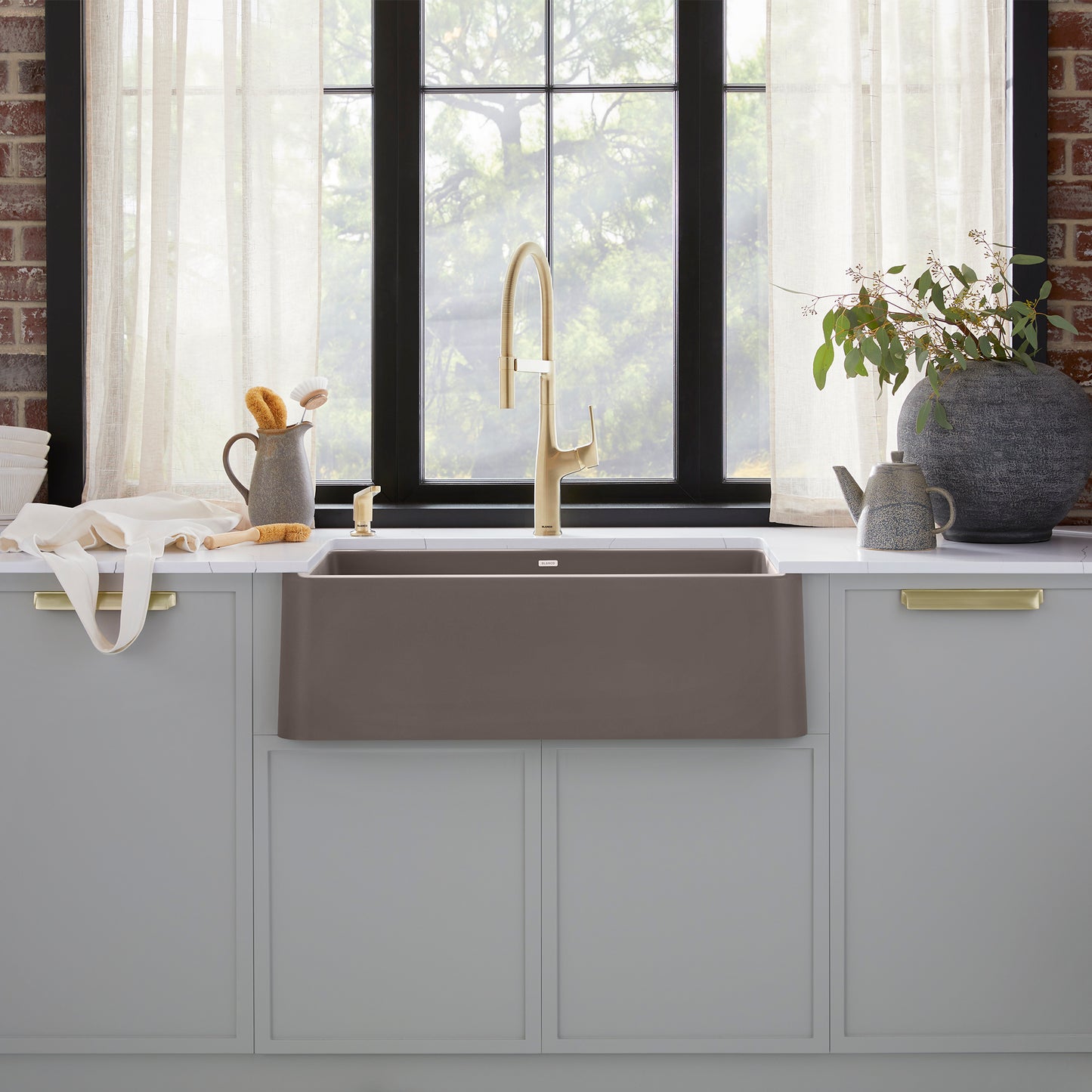 Volcano Gray - BLANCO Ikon SILGRANIT 30" Single Bowl Apron-Front Farmhouse Sink