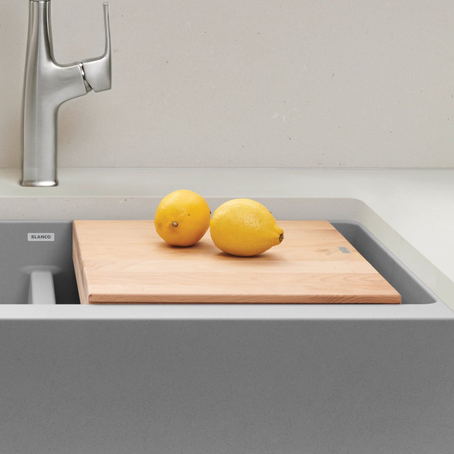BLANCO Ikon/Vintera Beechwood Floating Cutting Board