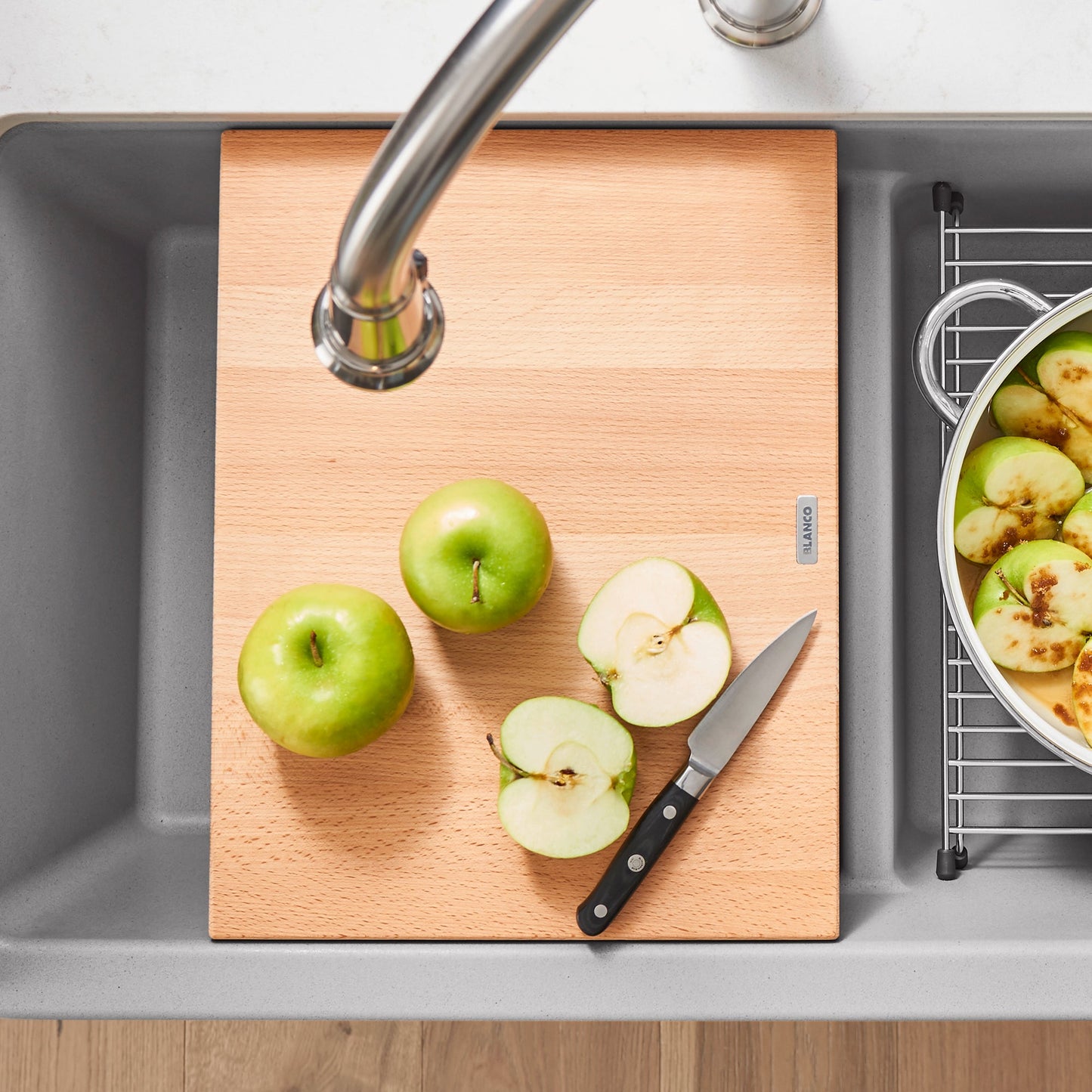 BLANCO Ikon/Vintera Beechwood Floating Cutting Board