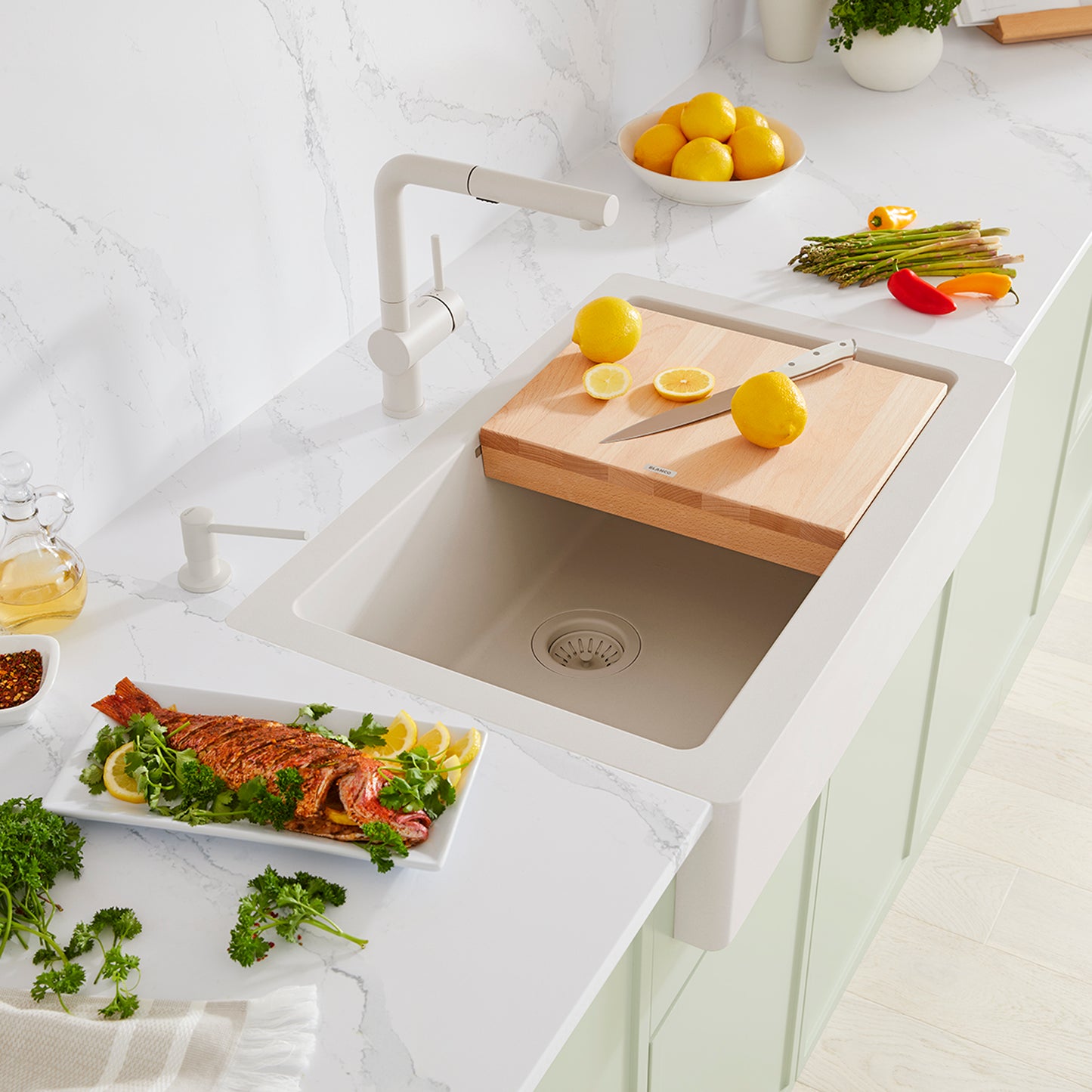 Beech Wood - BLANCO Ikon/Vintera Beechwood Floating Cutting Board