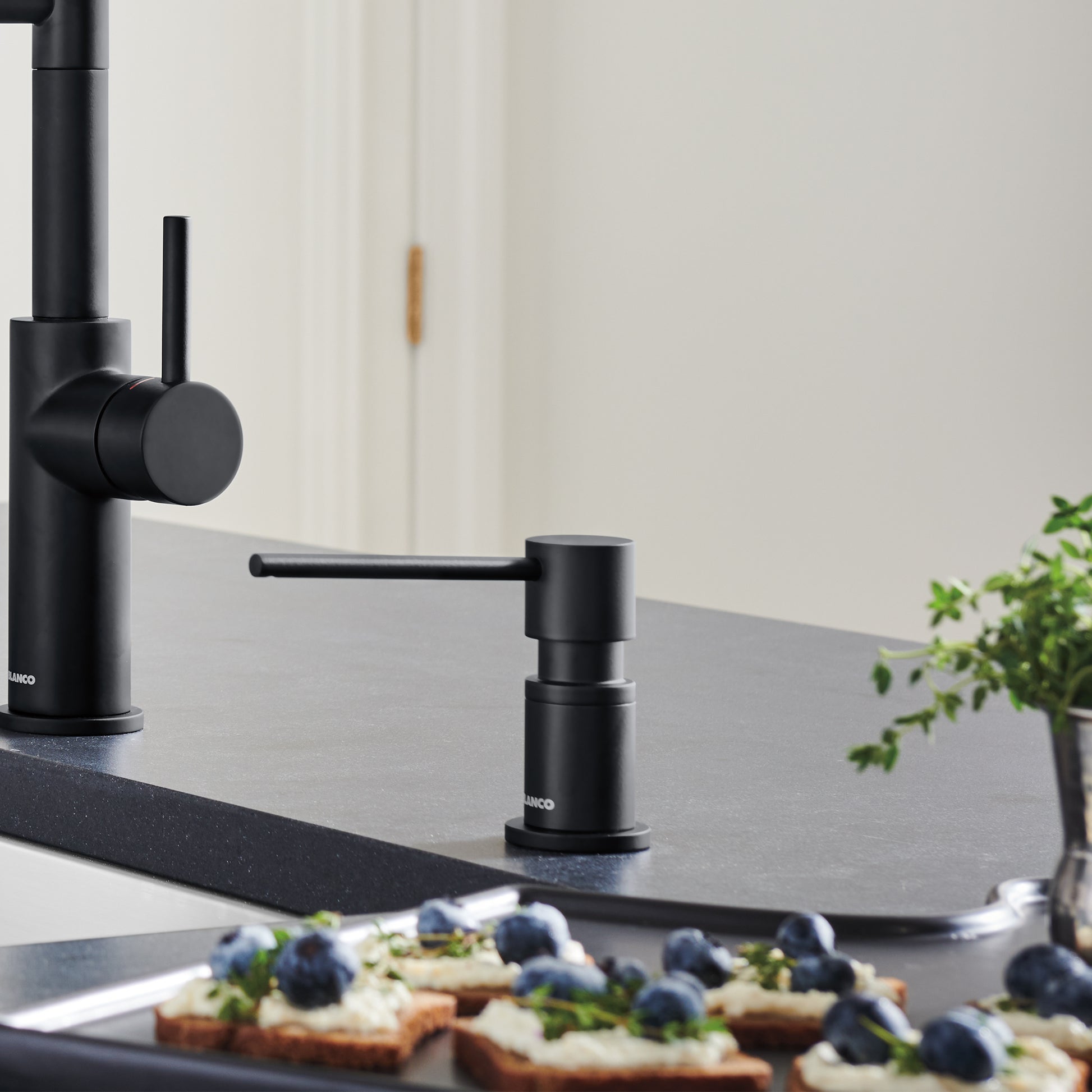 Matte Black - BLANCO Lato Soap Dispenser