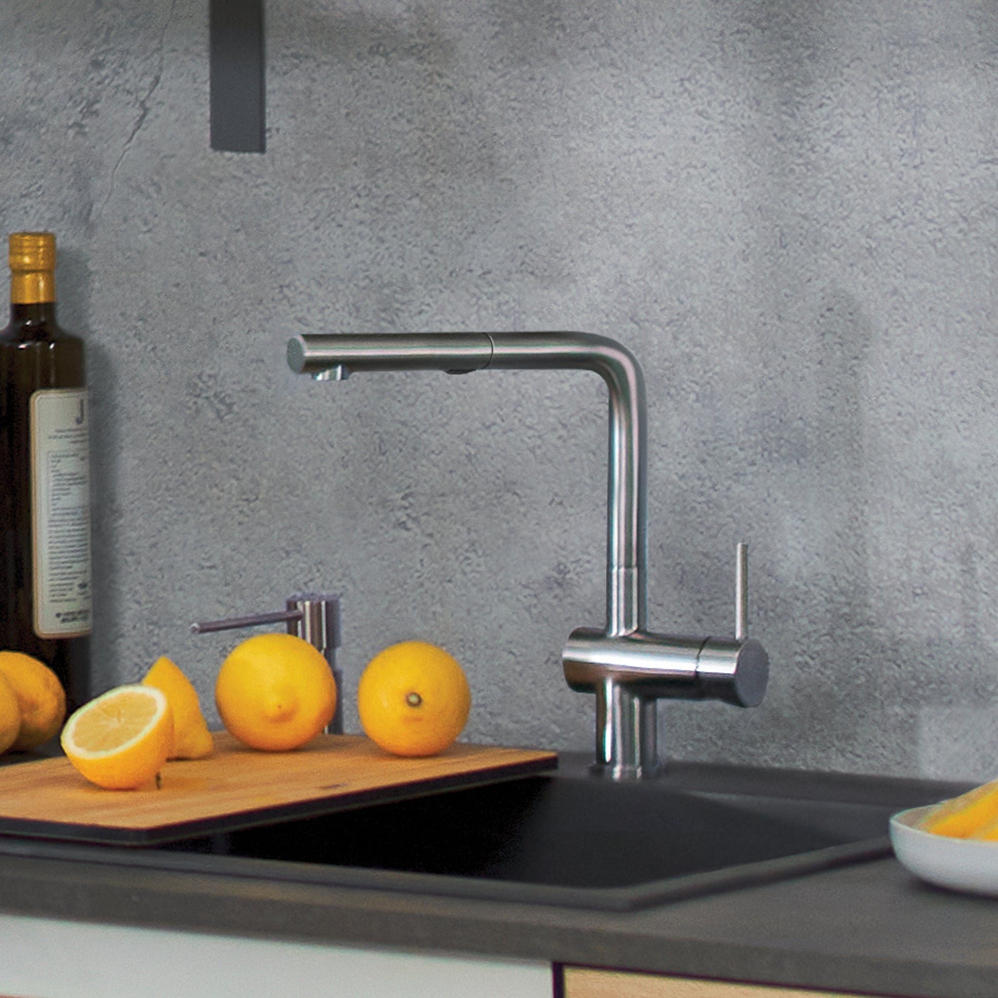 Pvd Steel - BLANCO Linus Low Arc Pull-Out Dual-Spray Kitchen Faucet