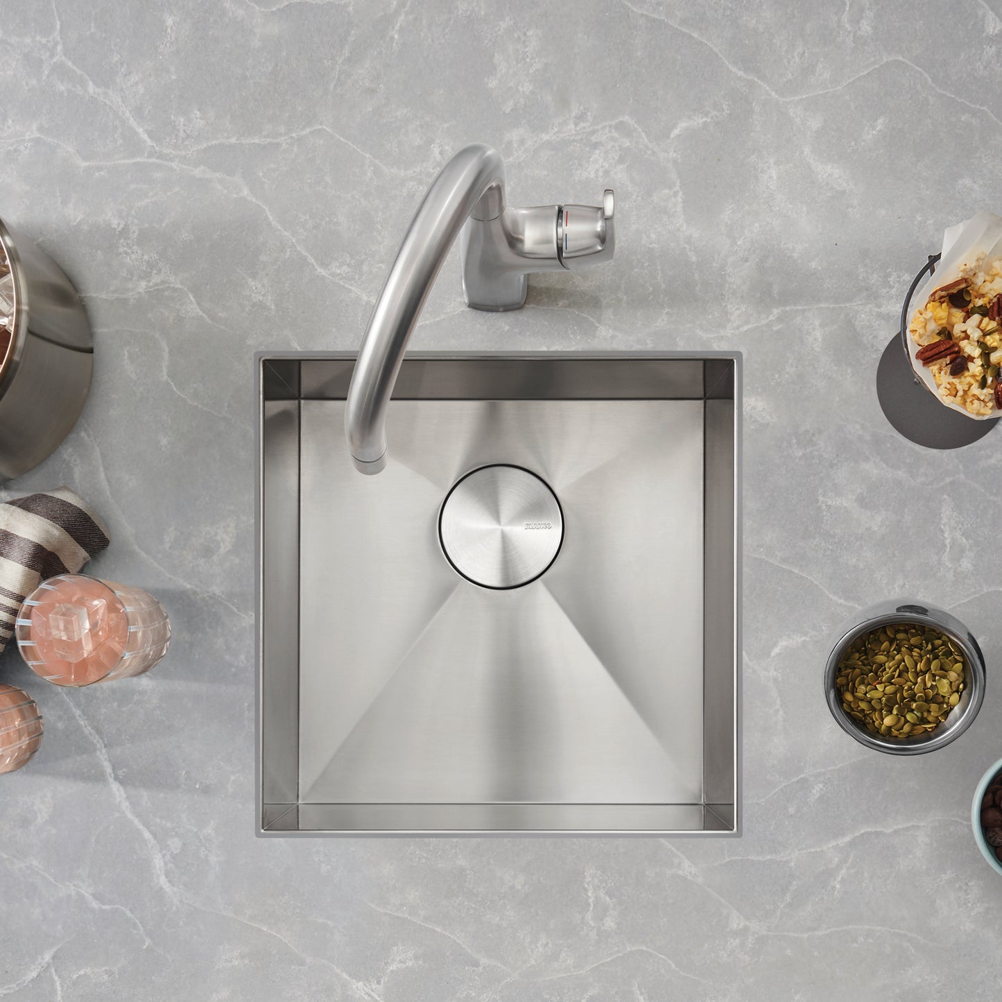 Satin Polished Finish - BLANCO Quatrus R0 17" Stainless Steel Undermount Bar Sink
