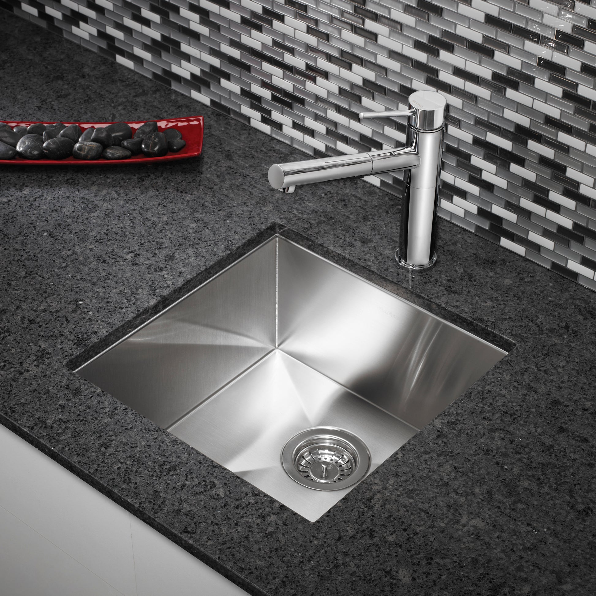 Satin Polished Finish - BLANCO Quatrus R0 17" Stainless Steel Undermount Bar Sink