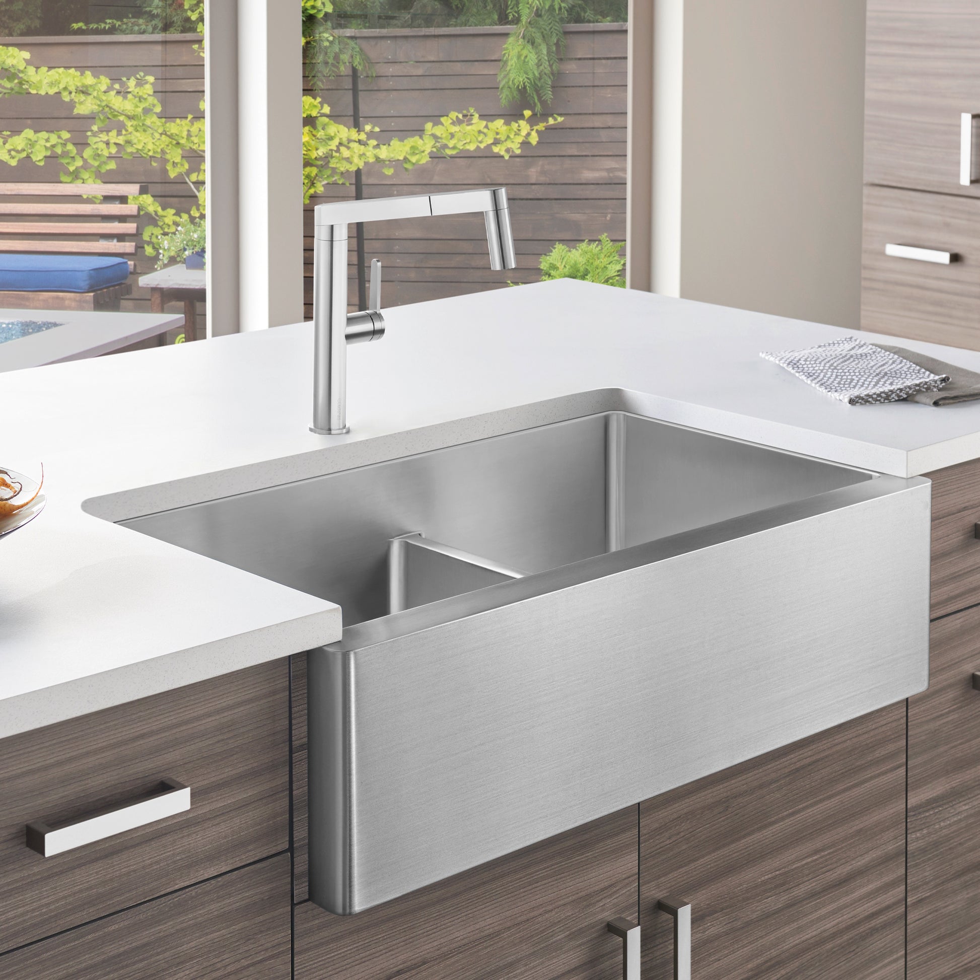 Satin Polished Finish - BLANCO Quatrus R15 33" 60/40 Double Bowl Apron-Front Stainless Steel Farmhouse Sink with Low Divide