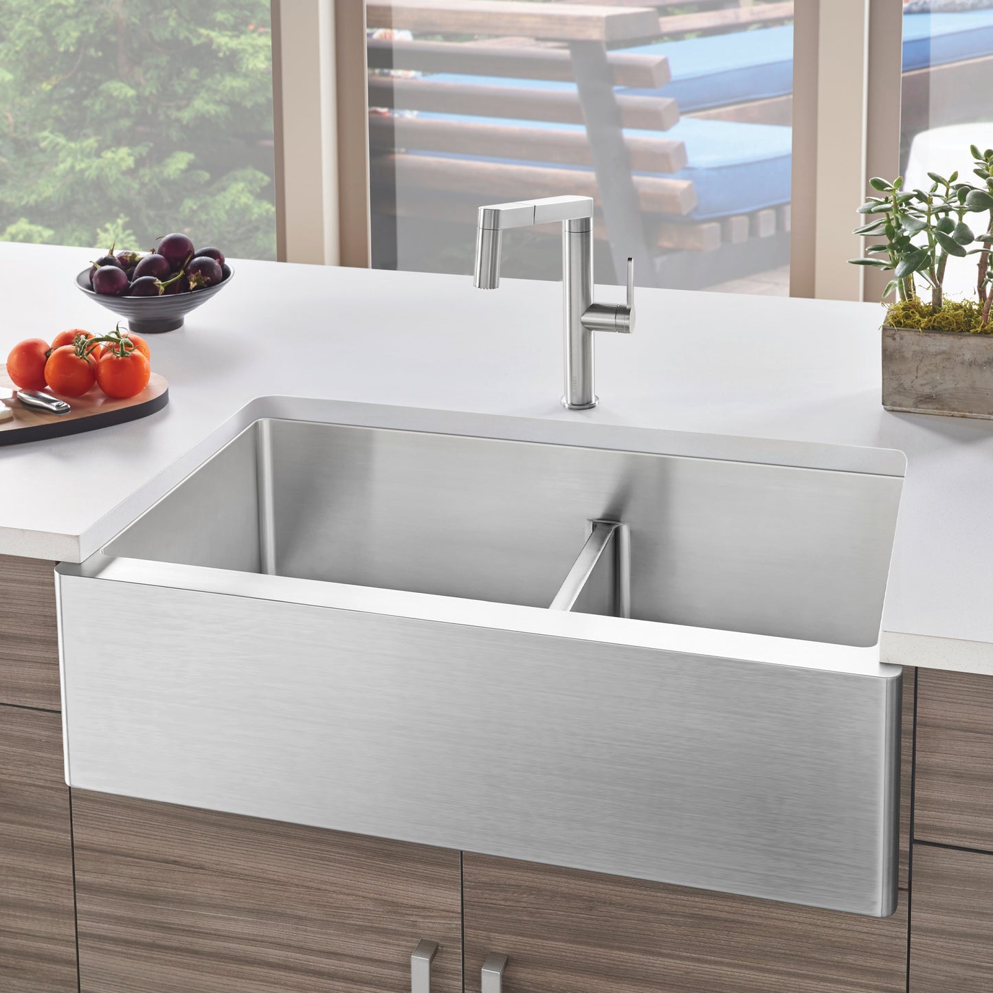 Satin Polished Finish - BLANCO Quatrus R15 33" 60/40 Double Bowl Apron-Front Stainless Steel Farmhouse Sink with Low Divide