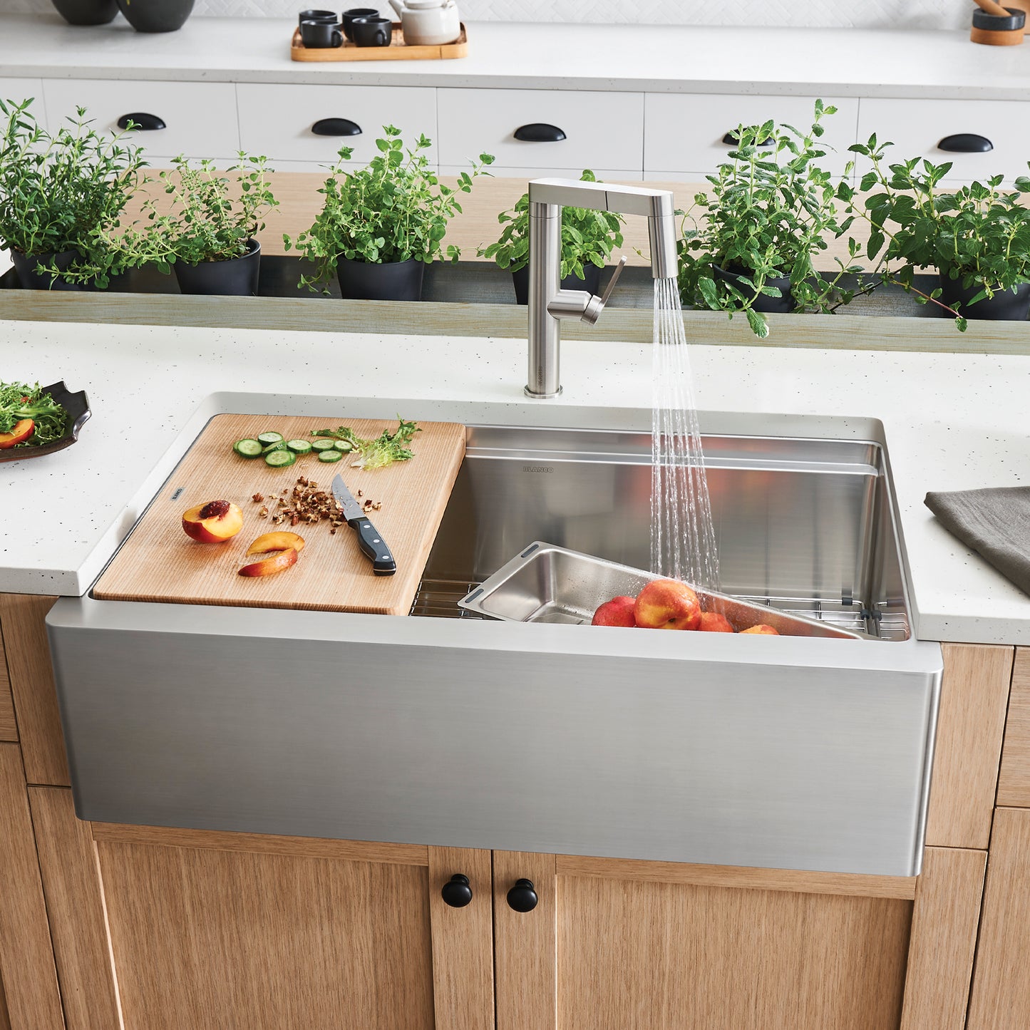Satin Polished Finish - BLANCO Quatrus R15 Ergon 33" Single Bowl Apron-Front Stainless Steel Farmhouse Sink