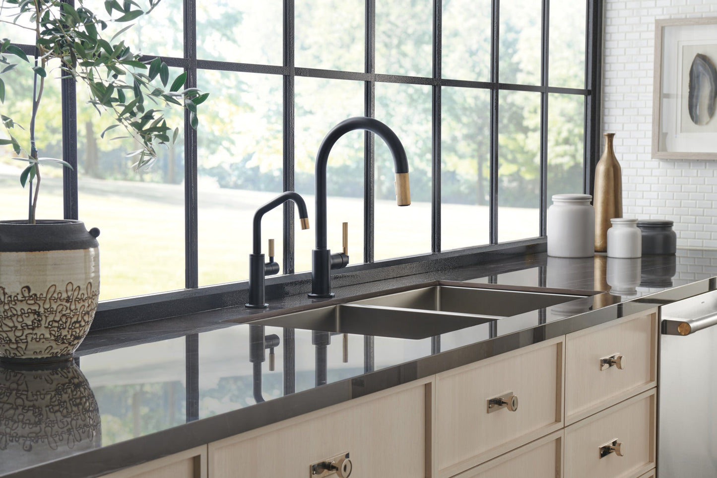 Brizo Litze 63043LF Pull-Down Faucet with Arc Spout and Knurled Handle