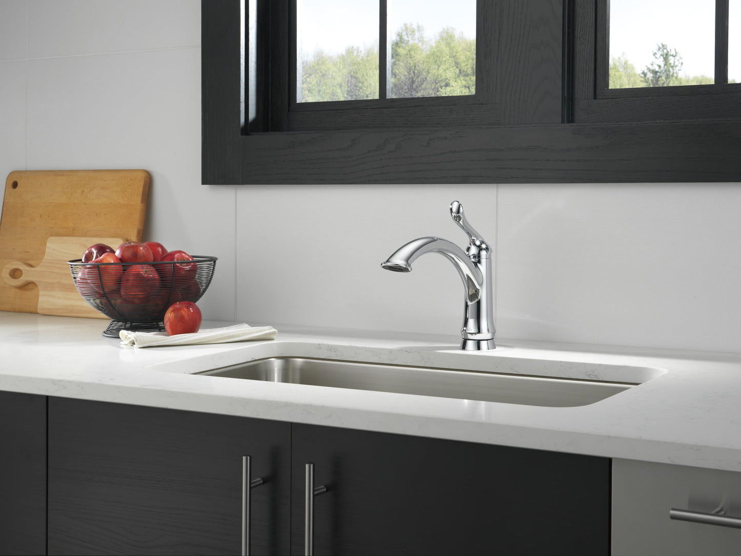 Delta Linden 1353 Single Handle Kitchen Faucet
