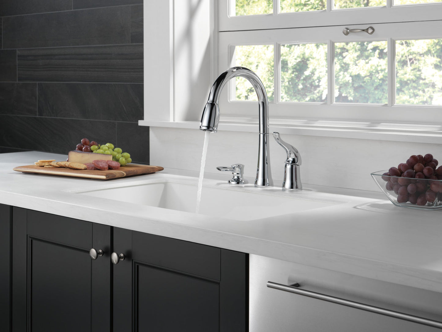 Delta Kate 16970 Single Handle Pull-Down Kitchen Faucet with Soap Dispenser