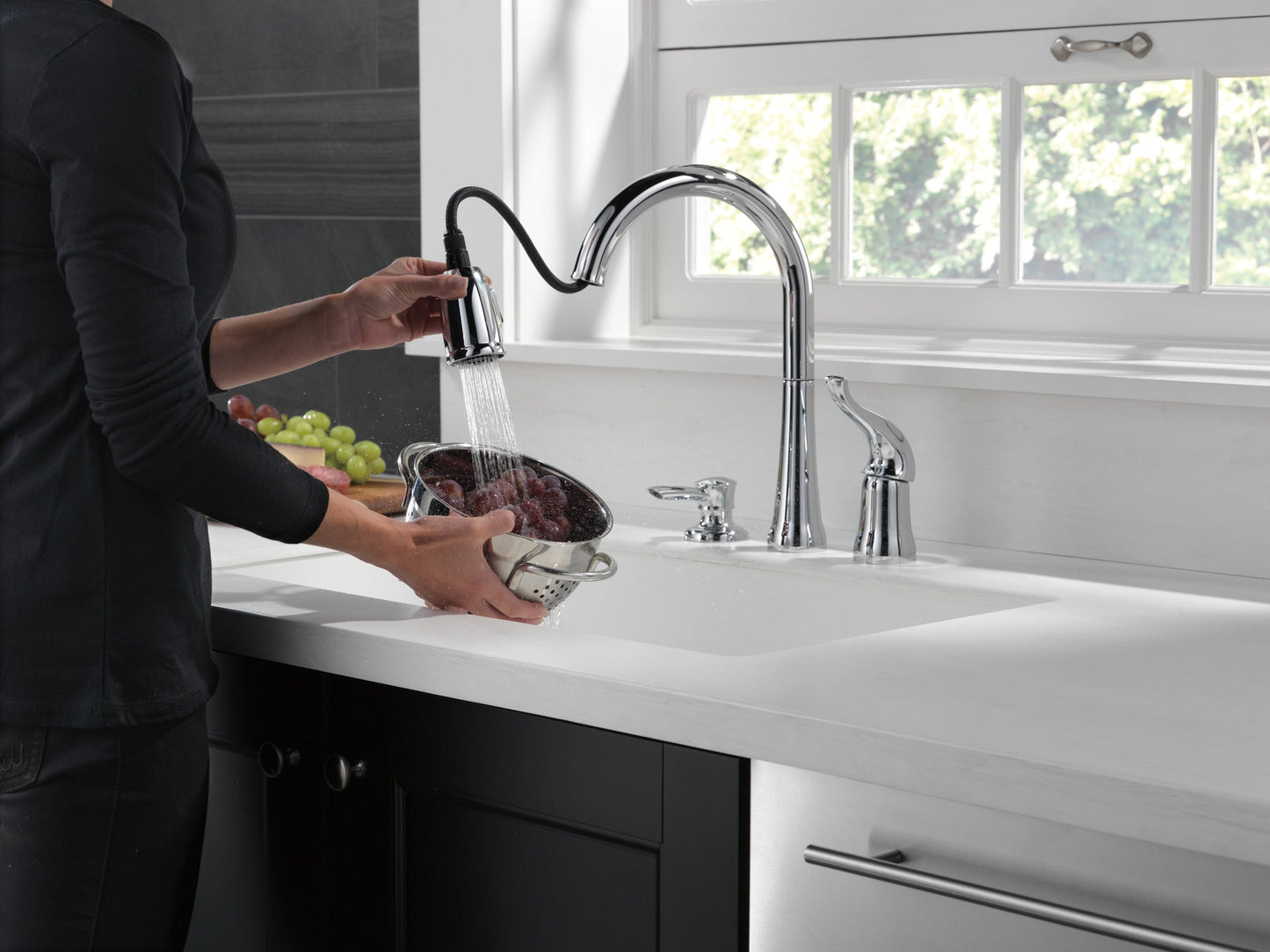 Delta Kate 16970 Single Handle Pull-Down Kitchen Faucet with Soap Dispenser