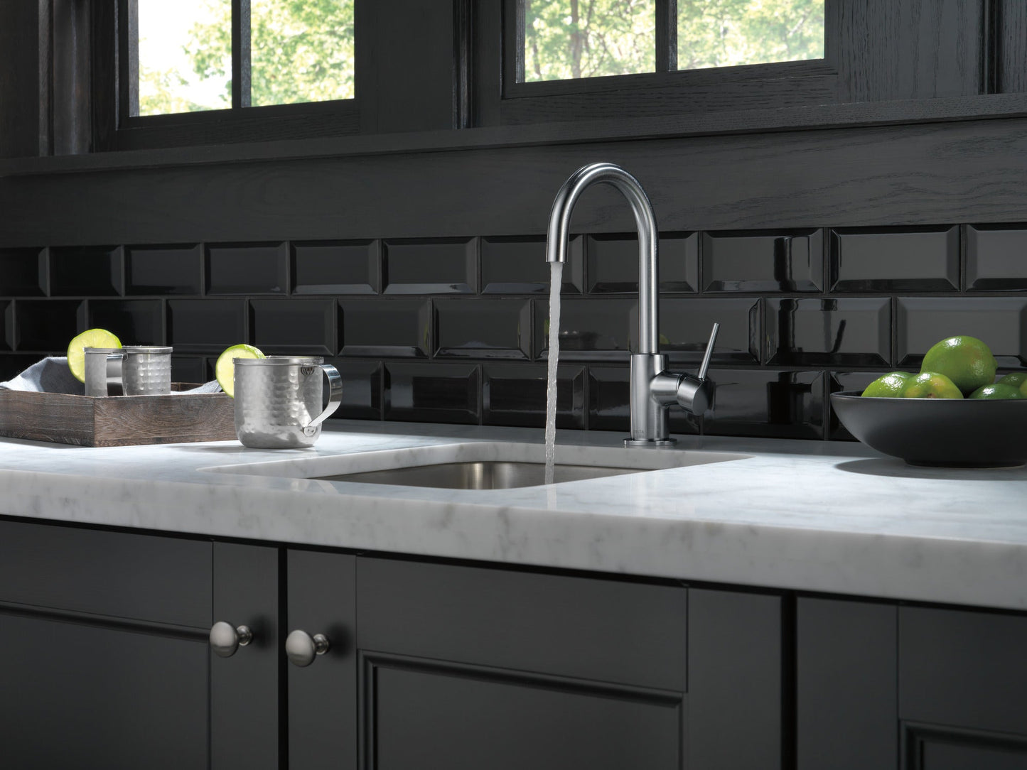 Delta Trinsic 1959LF True Bar Limited Swivel