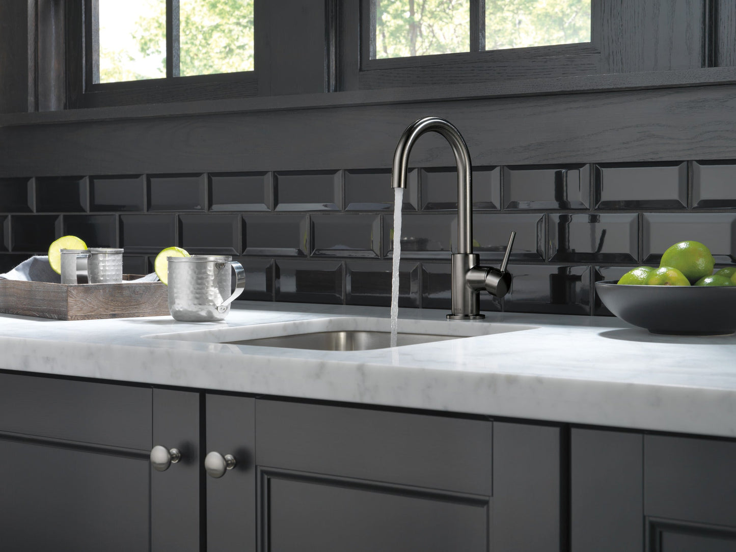 Delta Trinsic 1959LF True Bar Limited Swivel