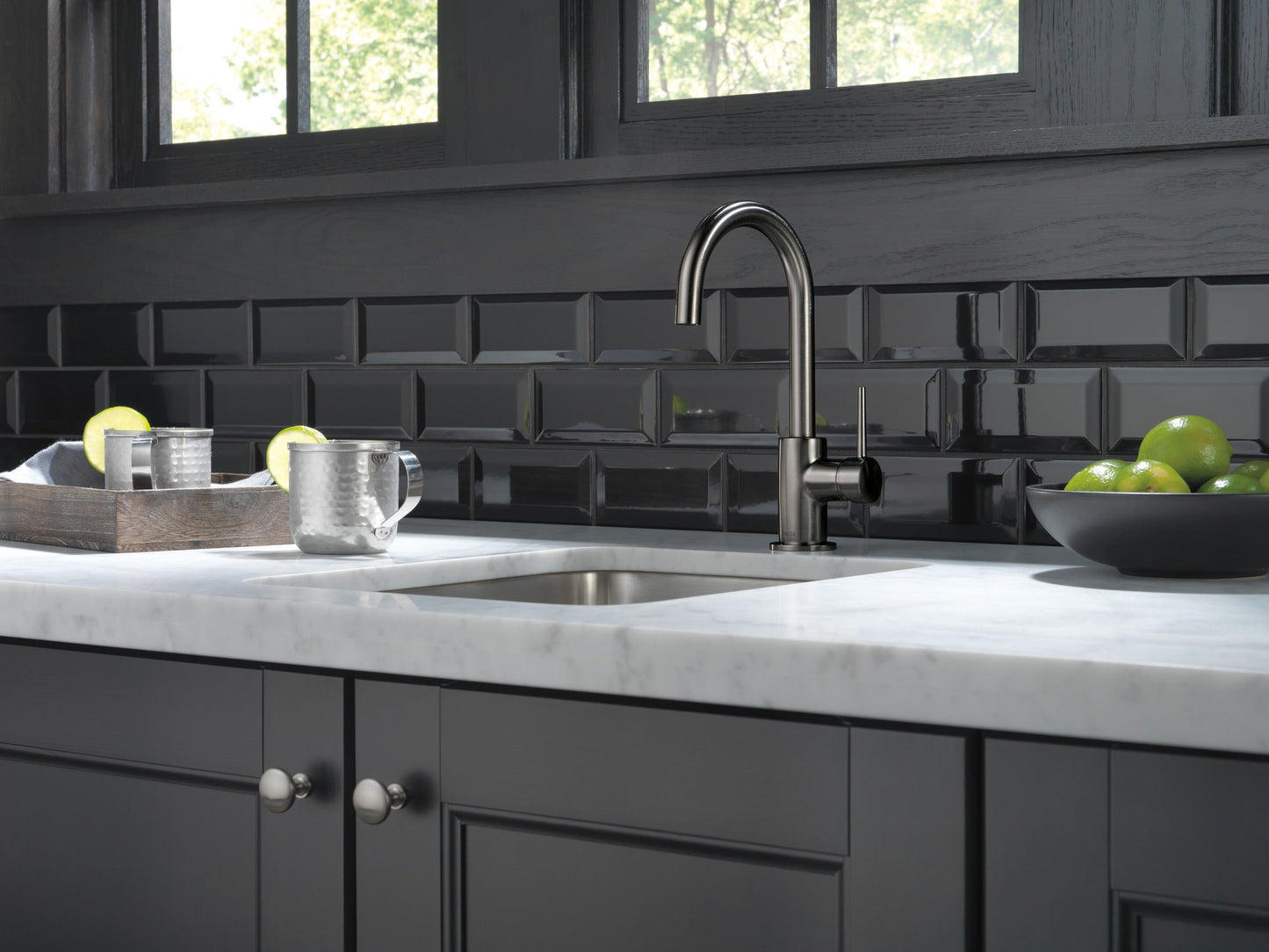 Delta Trinsic 1959LF True Bar Limited Swivel