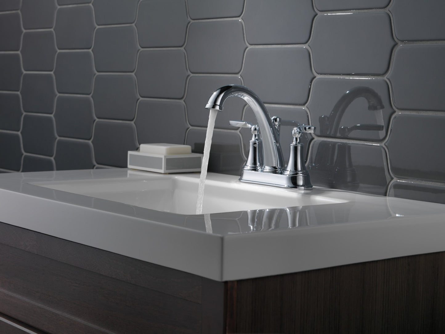 Delta Woodhurst 2532LF Bathroom Faucet