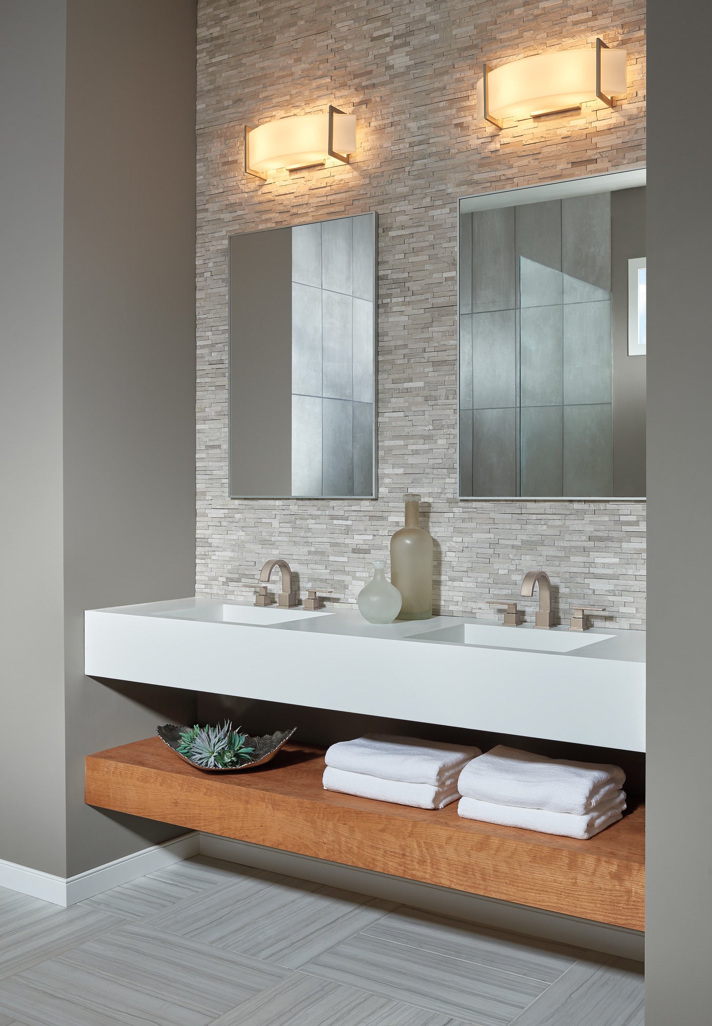 Delta Vero 3553LF Two Handle Widespread Bathroom Faucet