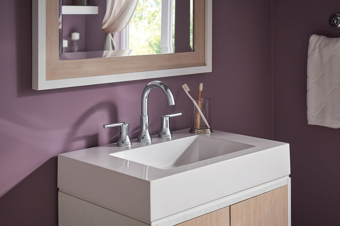 Delta Trinsic 3559 Two Handle Widespread Bathroom Faucet