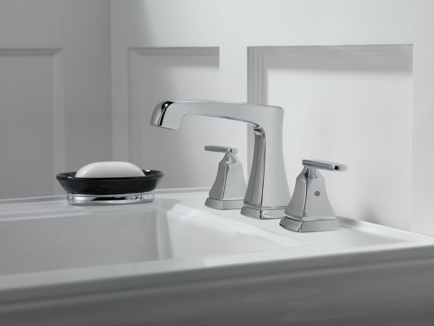 Delta Ashlyn 3564 Two Handle Widespread Bathroom Faucet
