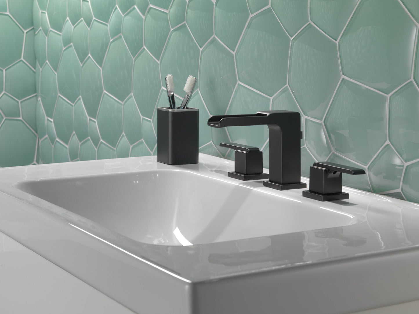 Delta Ara 3568LF Two Handle Widespread Channel Bathroom Faucet