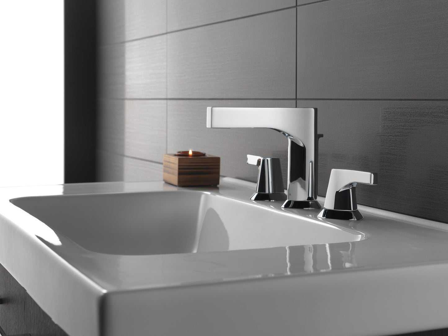 Delta Zura 3574 Two Handle Widespread Bathroom Faucet