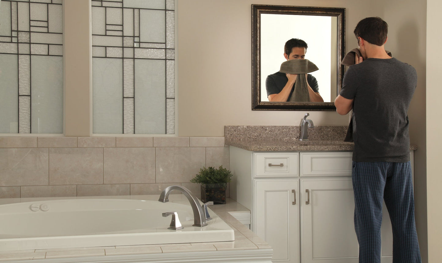 Delta Dryden 551 Single Handle Bathroom Faucet