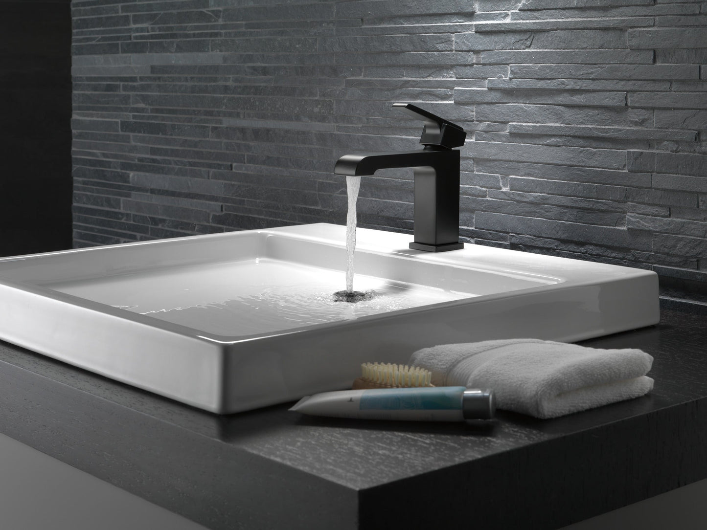 Delta Ara 567LF Single Handle Bathroom Faucet