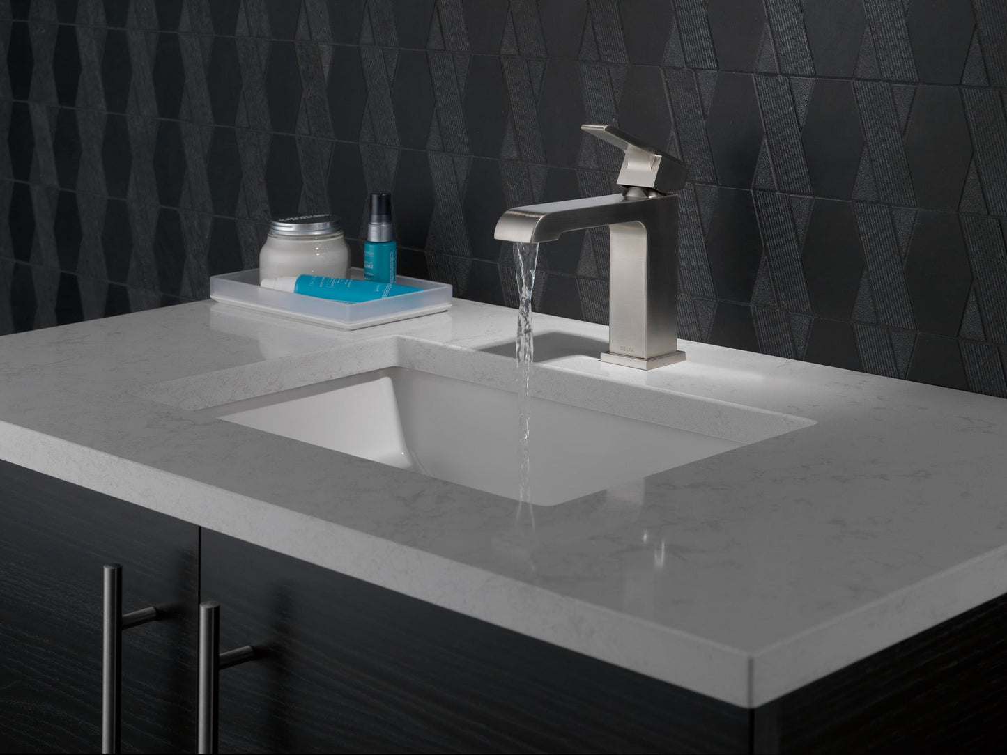 Delta Ara 567LF Single Handle Bathroom Faucet