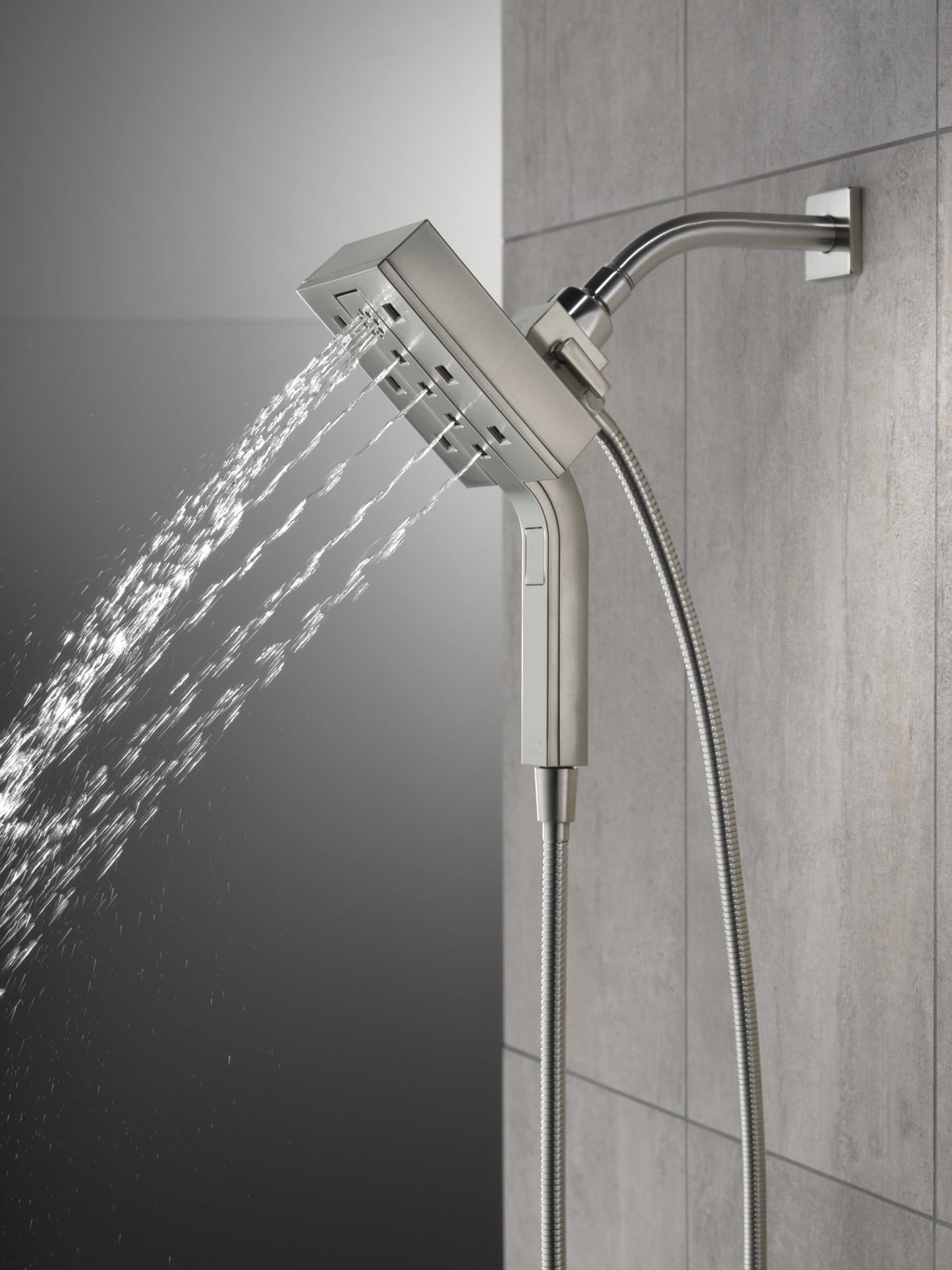 Delta Universal Showering Components 58473 H2OKINETIC In2ition 4-Setting Two-in-One Shower (Recertified)