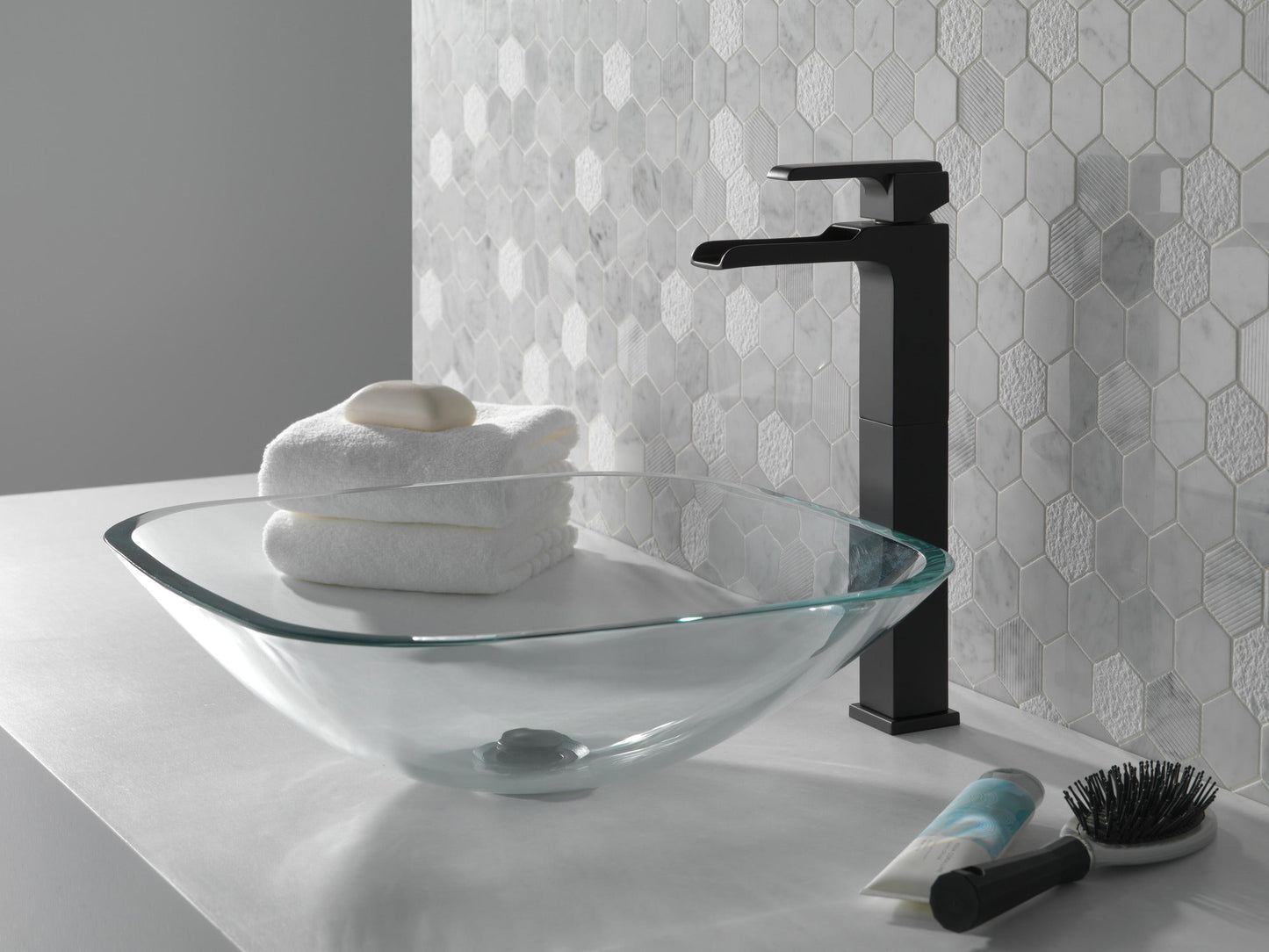 Delta Ara 768LF Single Handle Vessel Channel Bathroom Faucet
