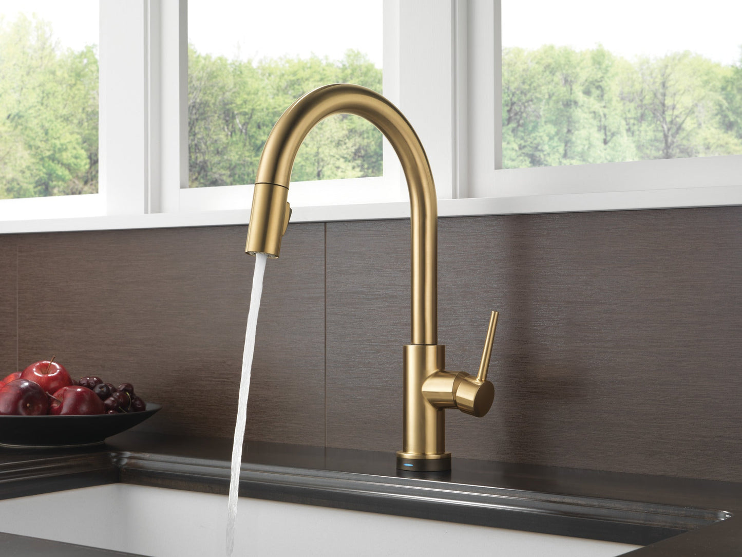 Delta Trinsic 9159T Single Handle Pull-Down Kitchen Faucet with TouchTouch 2O Technology