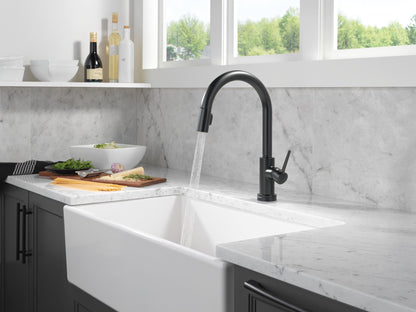 Delta Trinsic 9159TL TouchTouch 2O Technology Kitchen Faucet with Touchless Technology