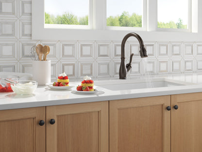Delta Leland: VoiceIQ Kitchen Faucet with Touch2O with Touchless Technology