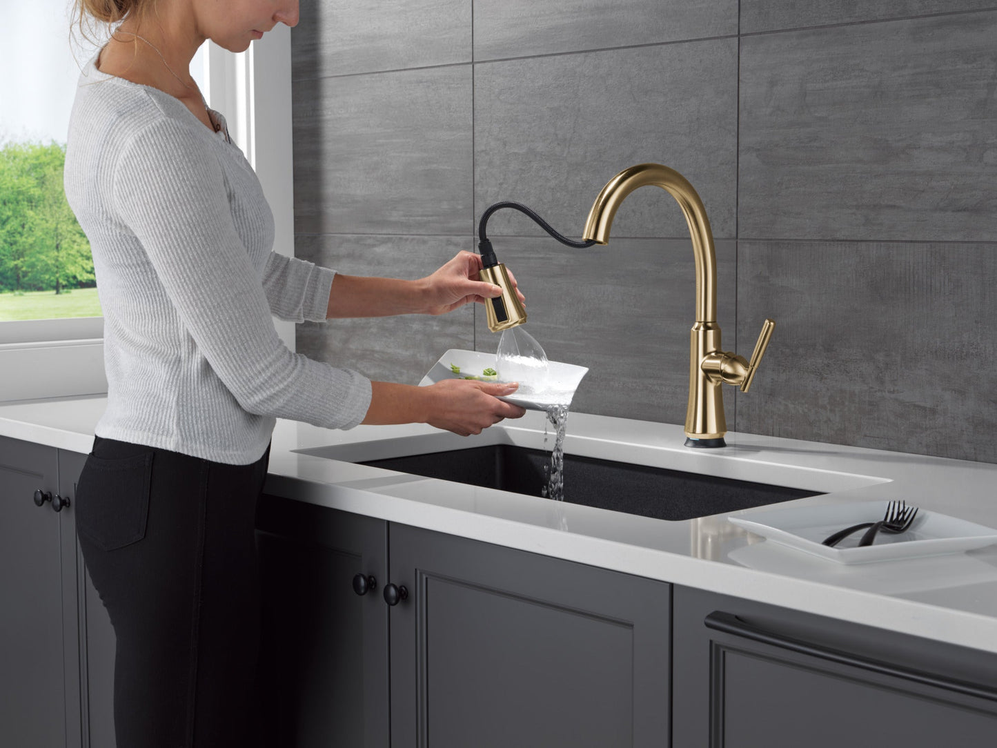 Delta Coranto 9179TL TouchTouch 2O Technology Kitchen Faucet with Touchless Technology