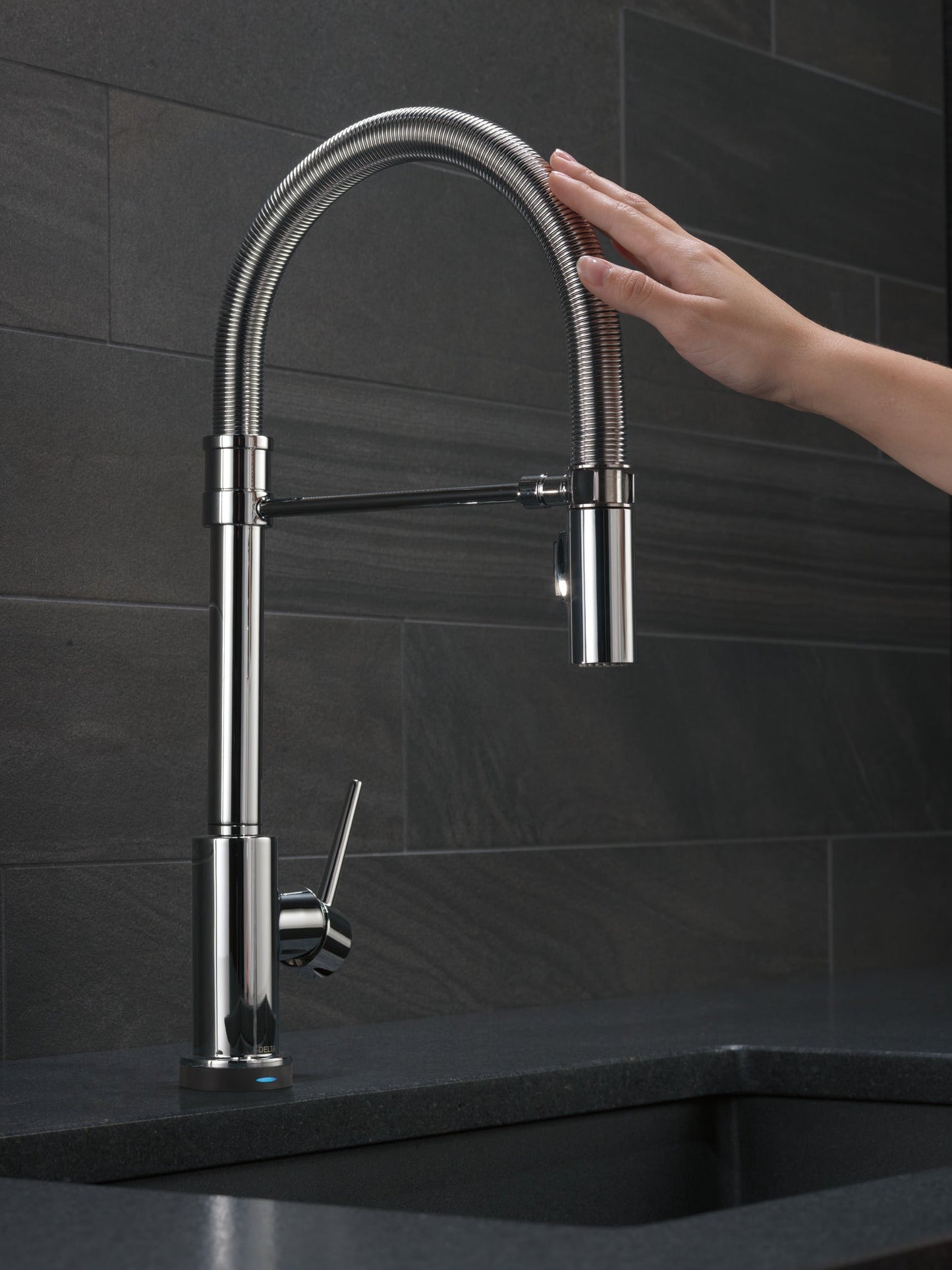 Delta Trinsic 9659T Single-Handle Pull-Down Spring Kitchen Faucet with TouchTouch 2O Technology