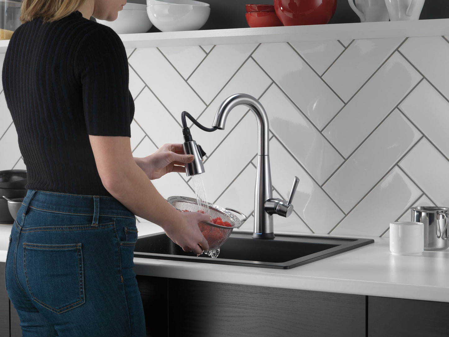 Delta Essa 9913T Single Handle Pull-Down Bar / Prep Faucet with TouchTouch 2O Technology