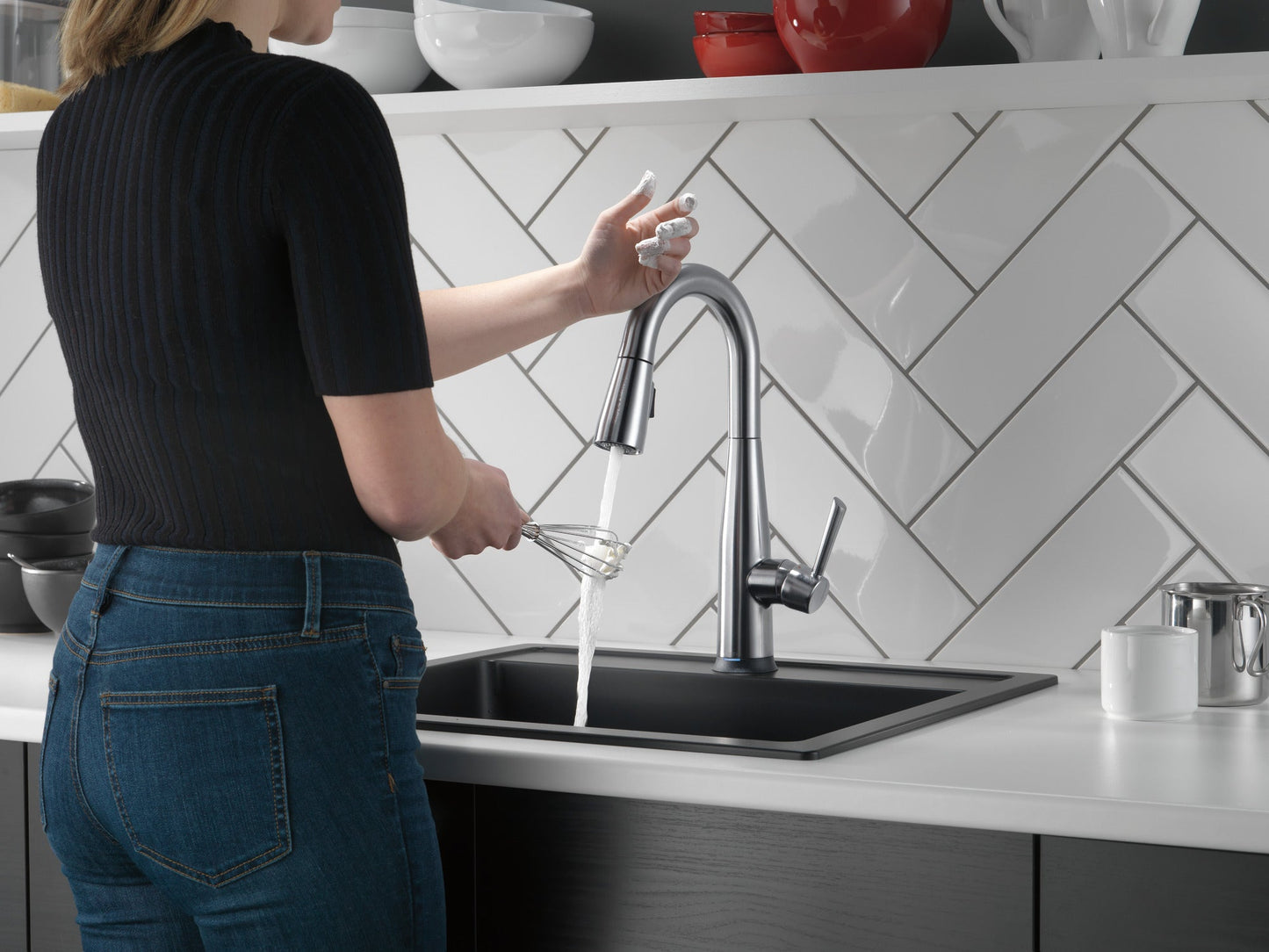 Delta Essa 9913T Single Handle Pull-Down Bar / Prep Faucet with TouchTouch 2O Technology