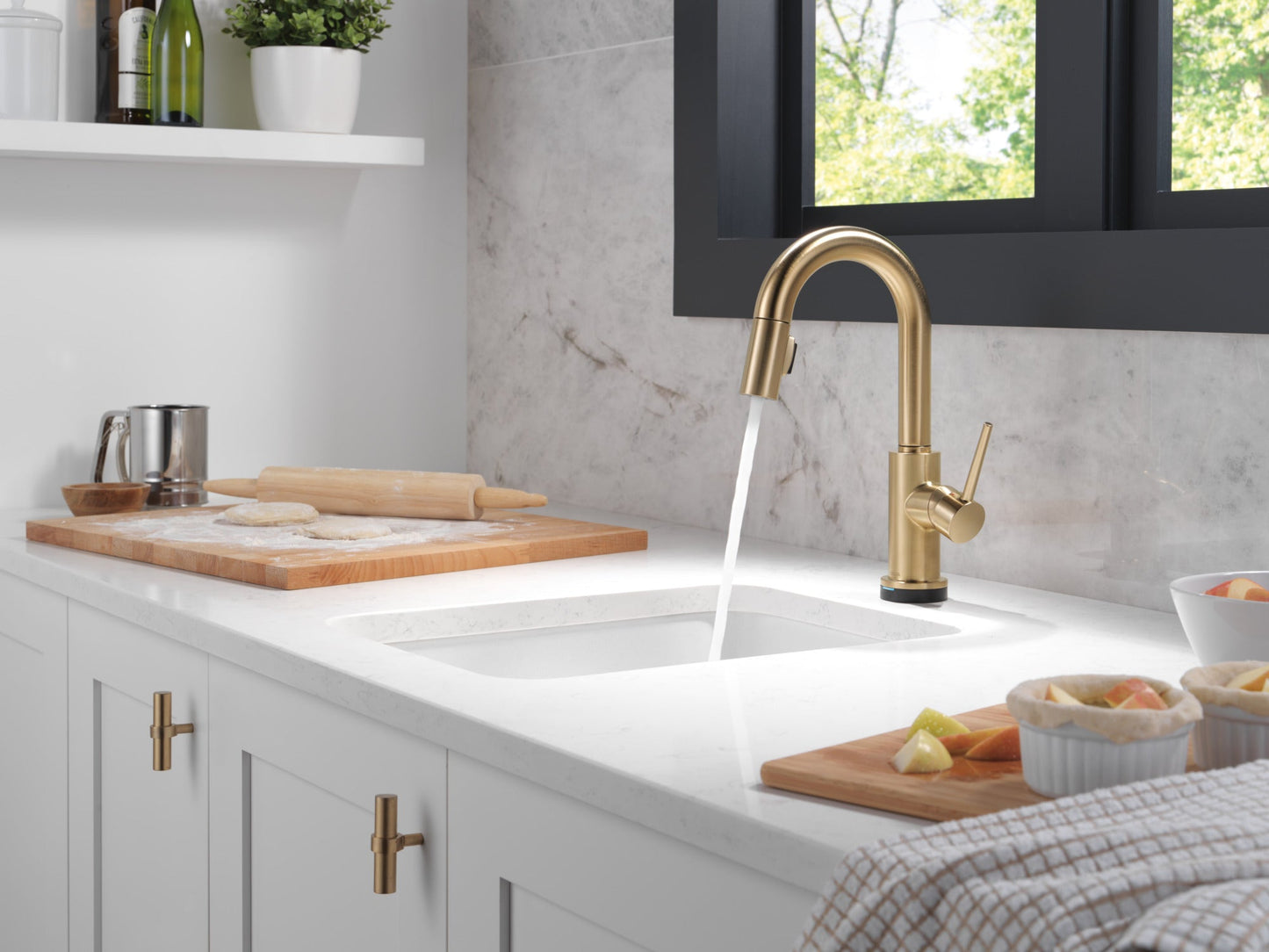 Delta Trinsic 9959T Single Handle Pull-Down Bar / Prep Faucet with TouchTouch 2O Technology