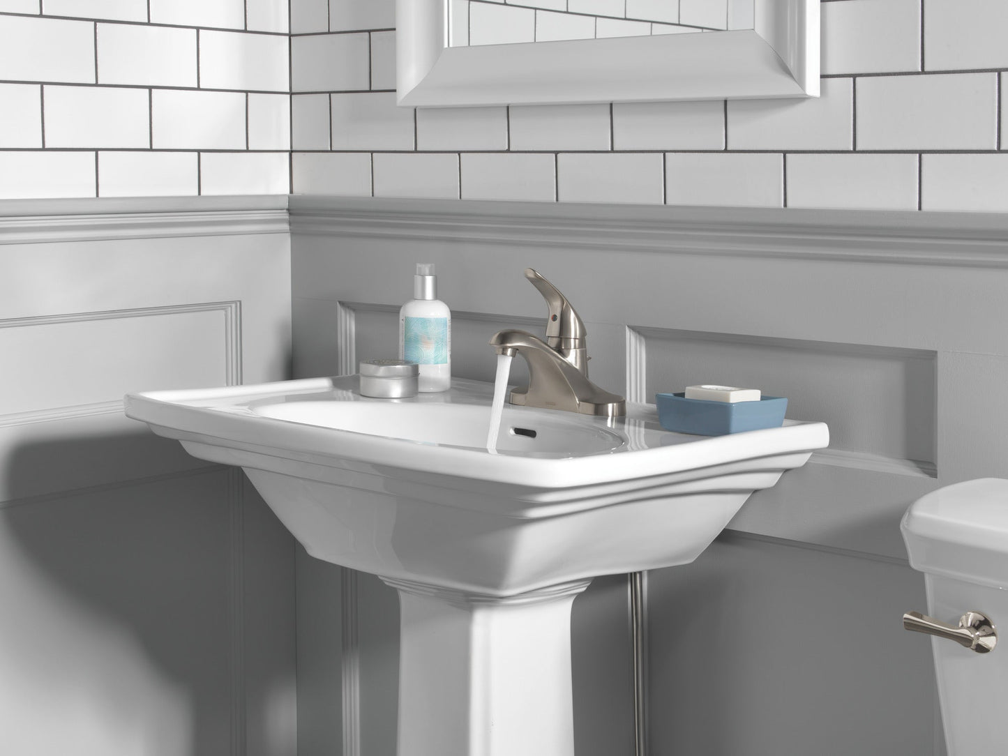 Delta Foundations B510LF Single Handle Centerset Bathroom Faucet