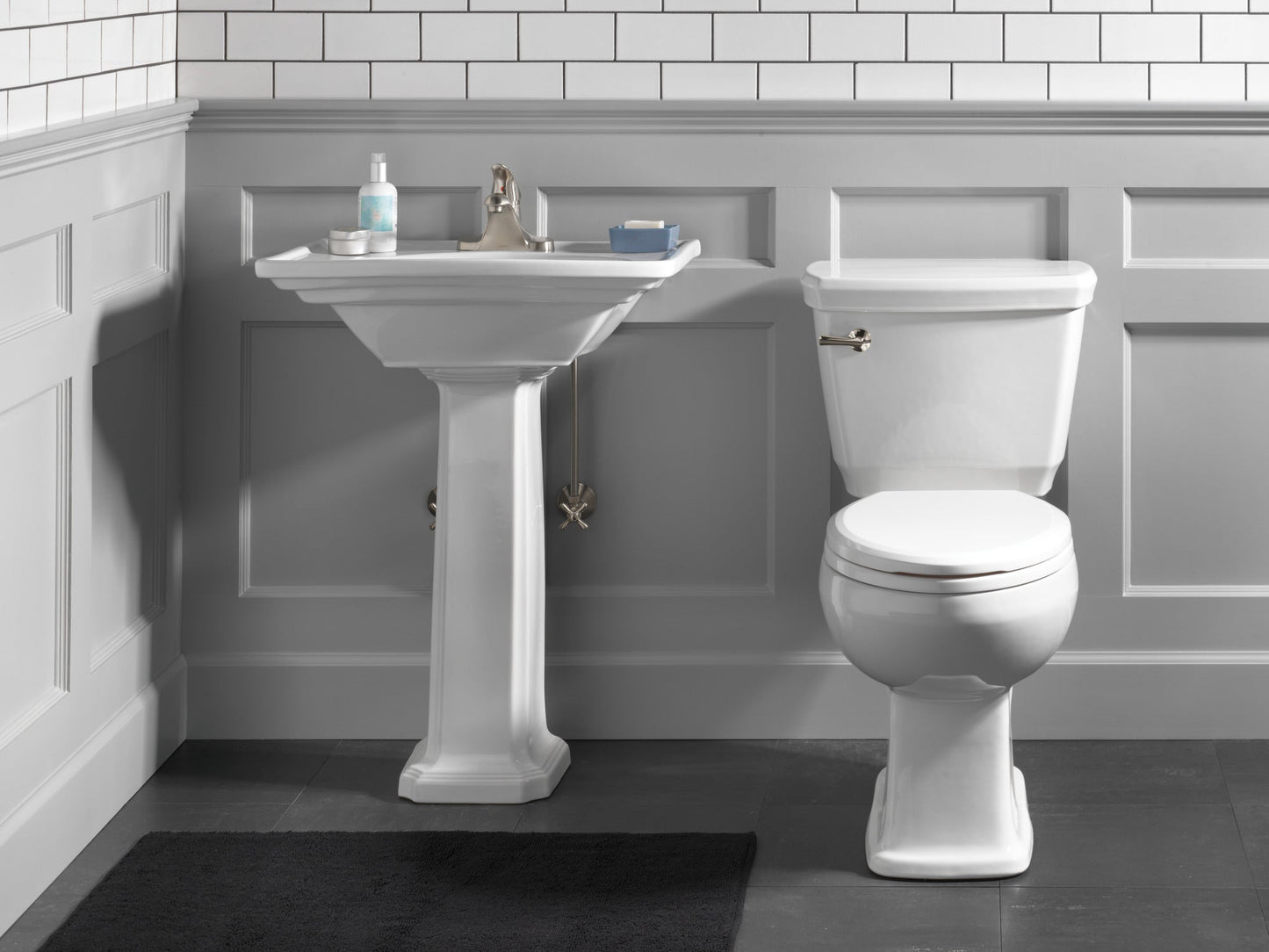 Delta Foundations B510LF Single Handle Centerset Bathroom Faucet