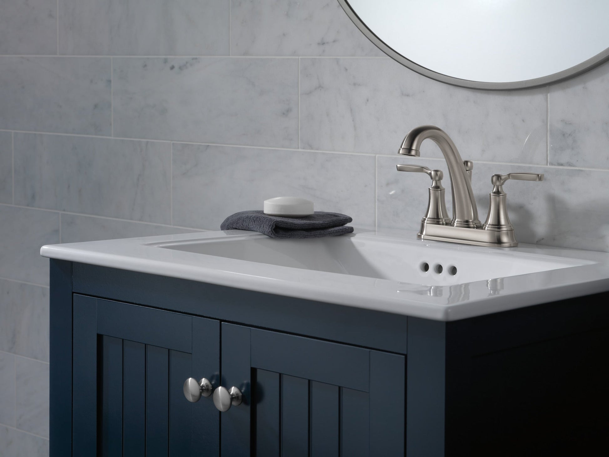 Delta Woodhurst 2532LF Bathroom Faucet, stainless - view 3