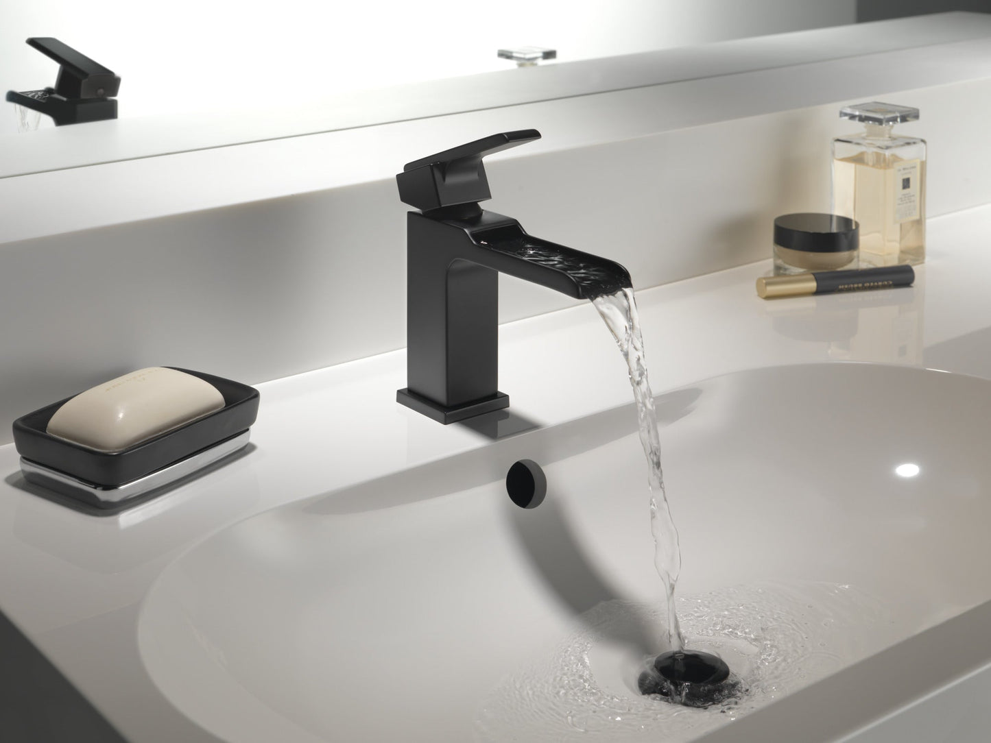 Delta Ara 568LF Single Handle Channel Bathroom Faucet