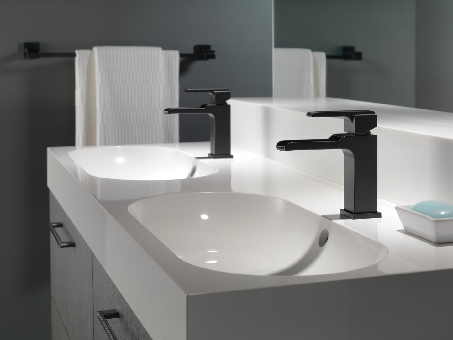 Delta Ara 568LF Single Handle Channel Bathroom Faucet