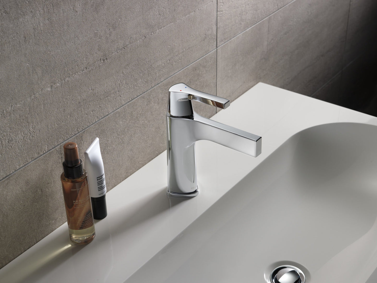 Delta Zura 574 Single Handle Bathroom Faucet